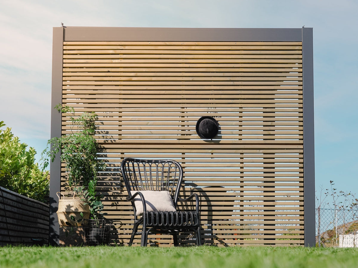 PERGOLUX Wooden Slat Wall