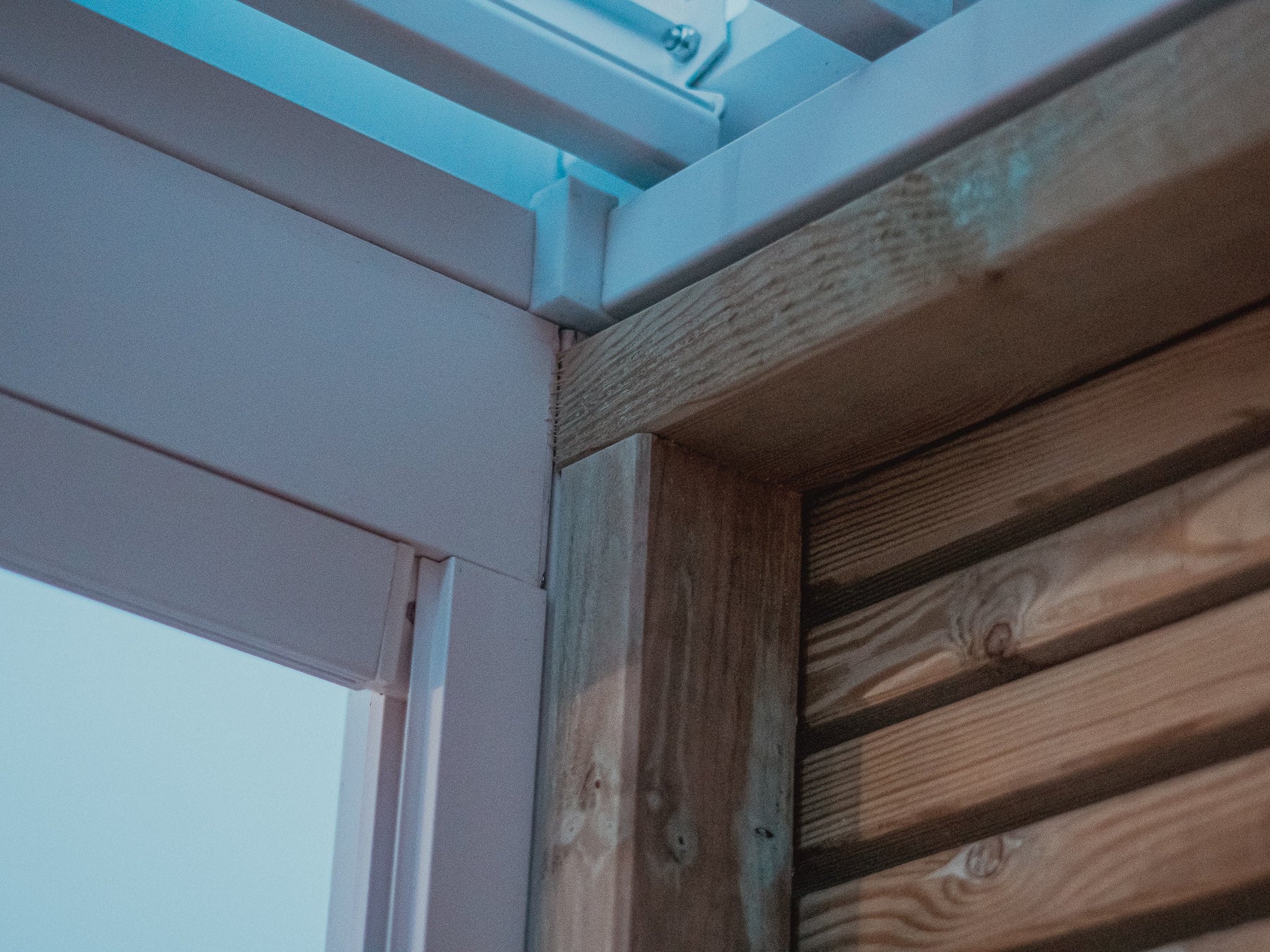 PERGOLUX Wooden Slat Wall